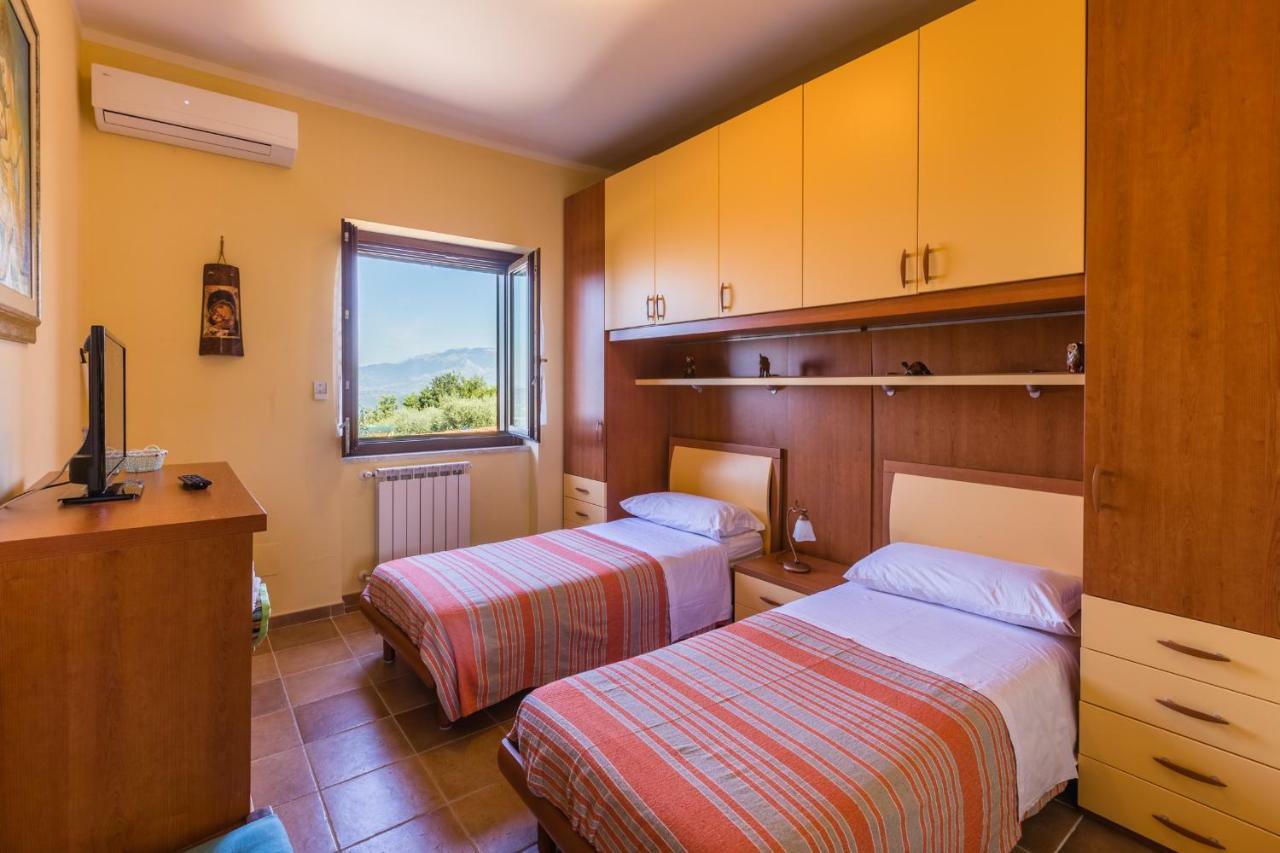 Villa La Casetta Sonnino Luaran gambar